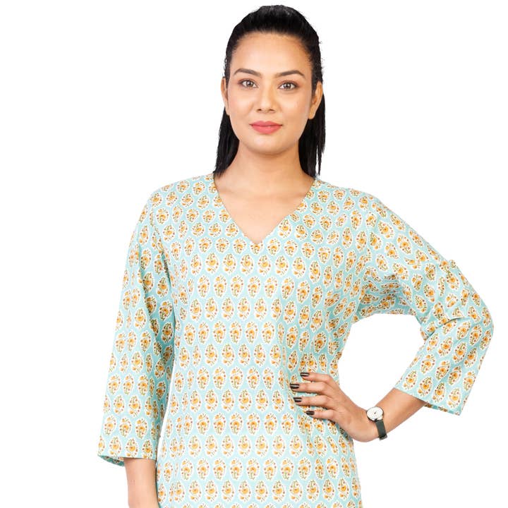 Tunique pour femme - Imprimé floral bloc vert, kurti en coton pour la vente par The Indian Bazaar