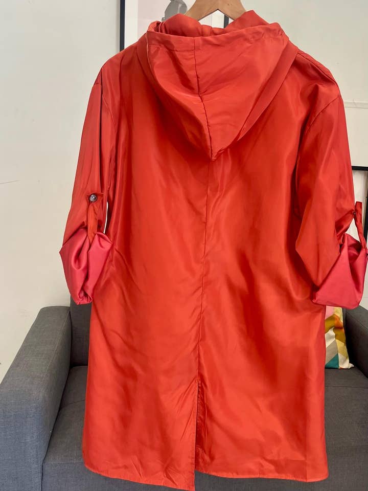 SWEET MAGIC MODA Y COMPLEMENTOS - Wholesale Raincoat - Women's - THREE-QUARTER REFLECTIVE RAINCOAT 2