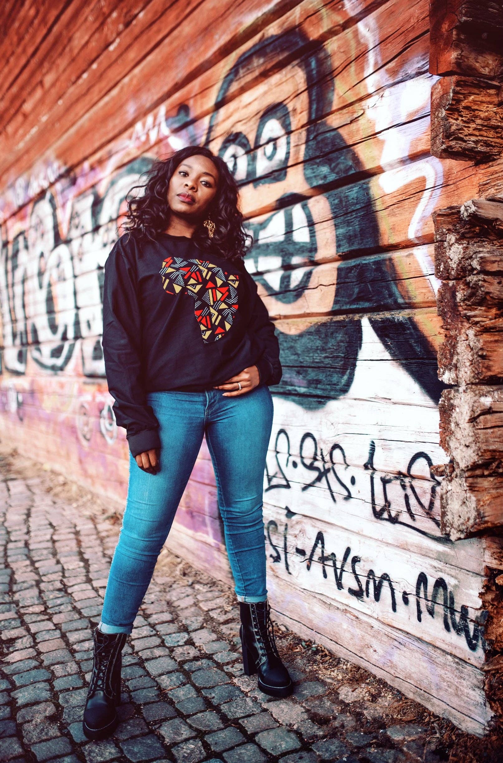 HEYBEAUTYCOLLECTIONS - Wholesale Graphic Sweatshirt - Women's - AWA UNISEX AFRICAN MAP SWEATSHIRTS0