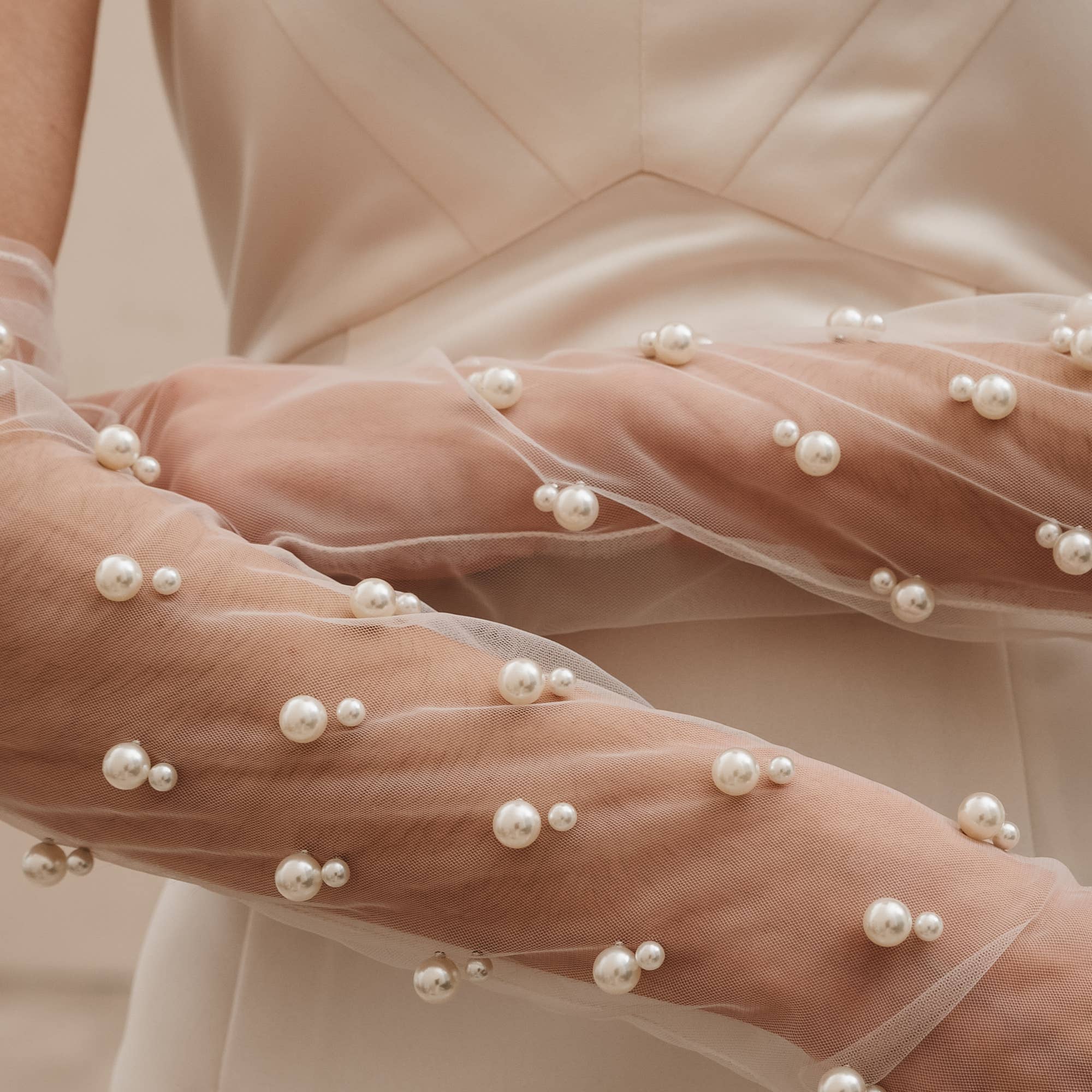 Heirloom Bridal Company - Wholesale Gloves – Women's - Pearl Bridal Gloves G0021
