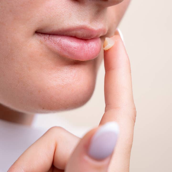 Malou & Marius – Engroshandel Læbepomade – TIARA BLOMST LÆBEPOMADE4