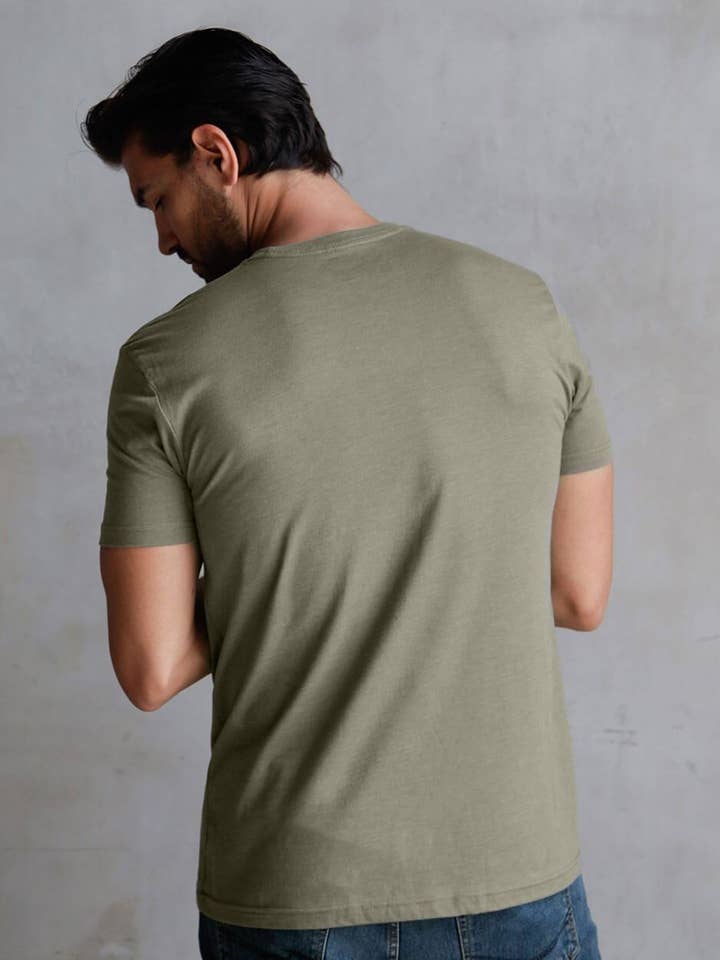 INTO THE AM – T-shirt – Homem por atacado – T-shirt Básica Ajustada Premium para Homem (de Marca)14
