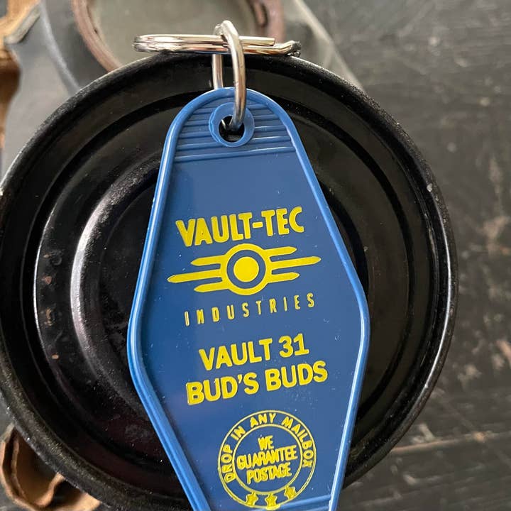 The 3 Sisters Design Co. - Wholesale Keychain - Unisex - Motel Key Fob - Vault-Tec (Fallout)