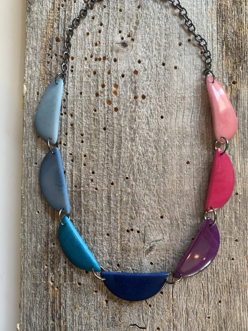 Veronica Riley Martens - Wholesale Bib Necklace - 7-piece Ombre Crescent-Shaped Tagua Necklace4