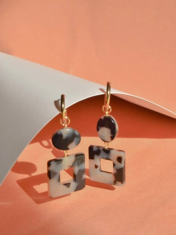 Chunky Asymetrical Dangle Hoops In Tortoise for wholesale by Statemode