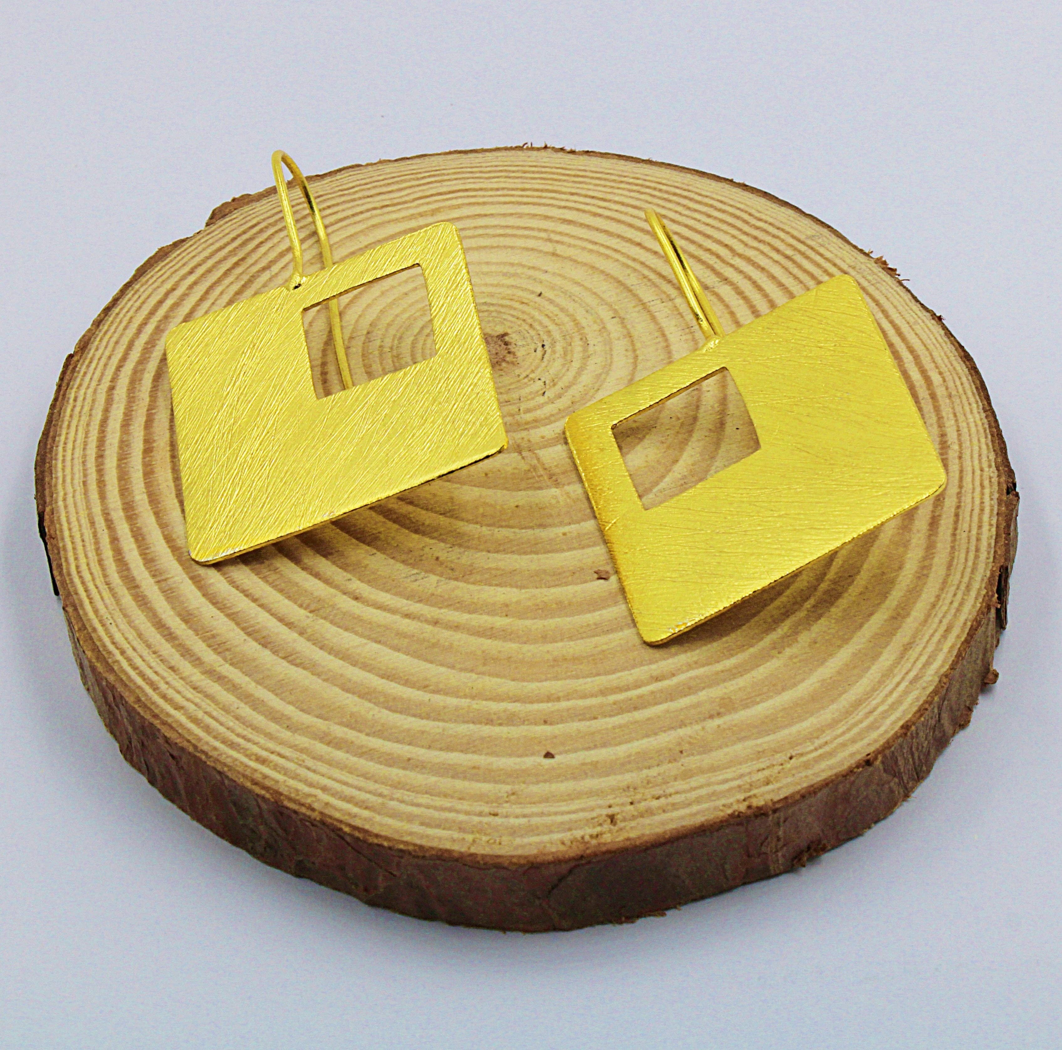 LA MAR – Brincos de argola por atacado – Brincos quadrados pendentes SIXTY banhados a ouro2