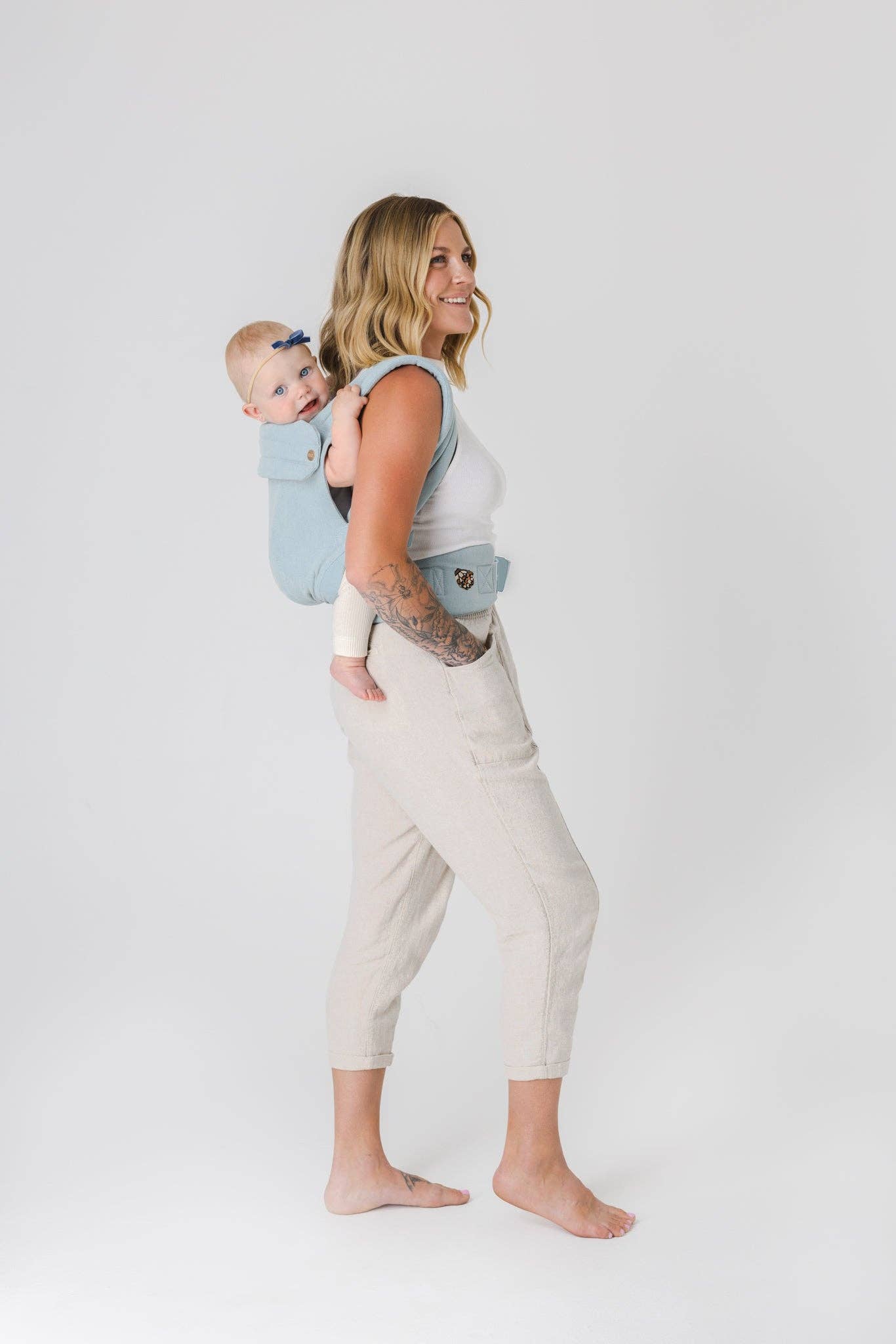 Mabē Baby Carriers - Wholesale Baby Carrier - The Monarch Carrier - Dream Wash Denim6