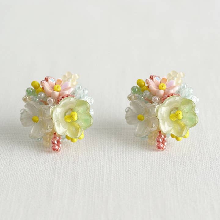 Kleurrijke Bloemige Ontwerp Oorbellen voor wholesale door Ellemadera