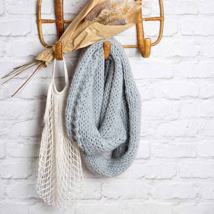 Wool Couture Company - Wholesale Brei- en haakbenodigdheden - Infinity sjaal breiset - Beginners
