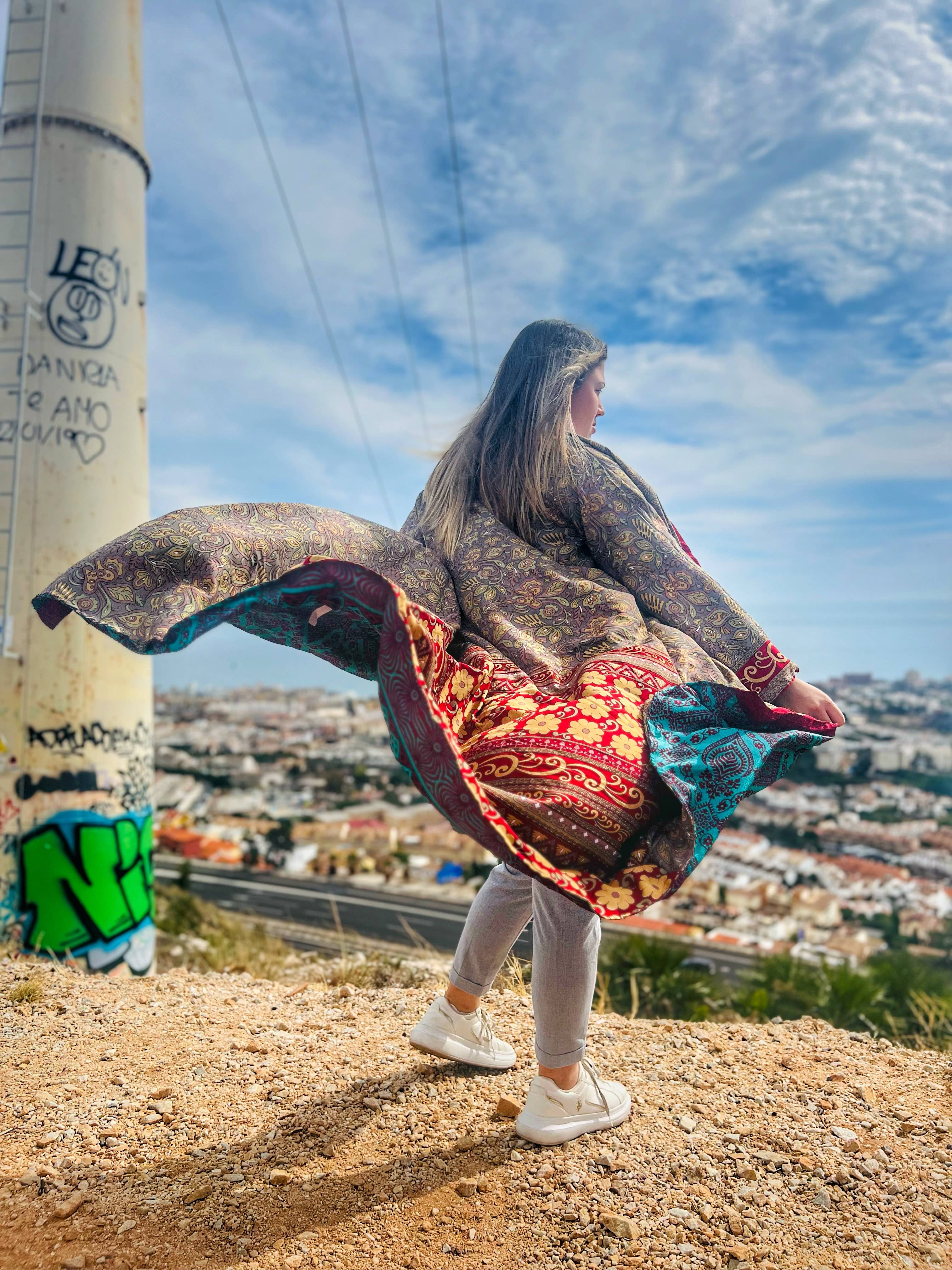 Kinomy – wholesale Kimono – Women's – Reversible long kimonos Pack 10, recycled silk kimono.10