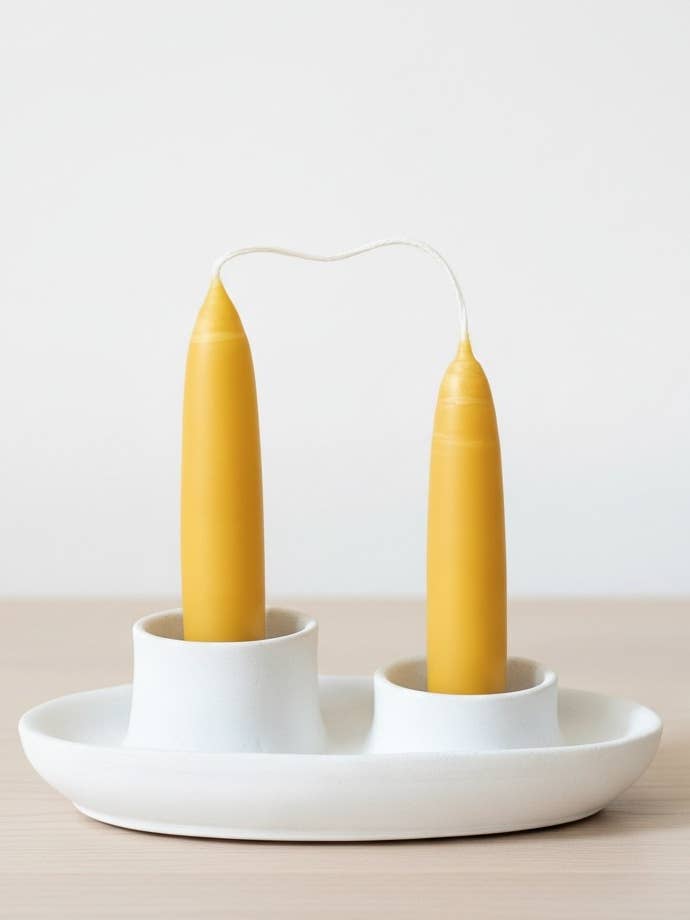 4 tums par handdoppade ren bivaxljus för wholesale av Yarrow Bone Farmstead