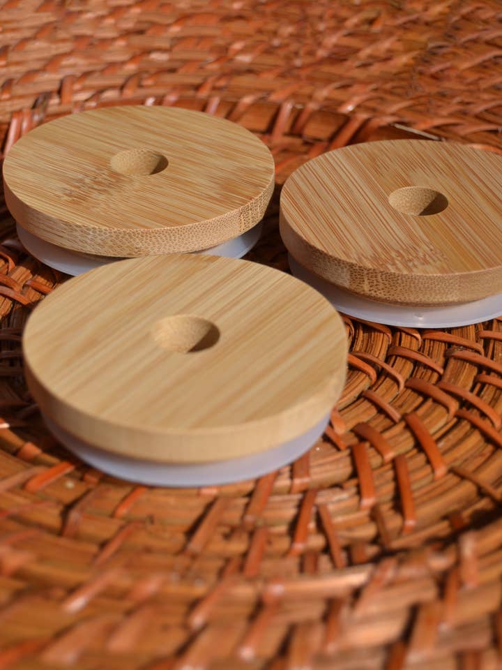 Couvercle en verre en bambou pour la vente par Split Leaf Designs