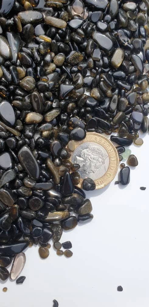 Distinction Crystals - Venta al por mayor Piedras/cristales espirituales - Chips de Cristal de Obsidiana Dorada Extra Pequeños1