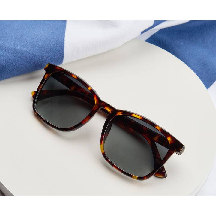 Tortoise Mateo (Sunglasses) for wholesale on Faire3