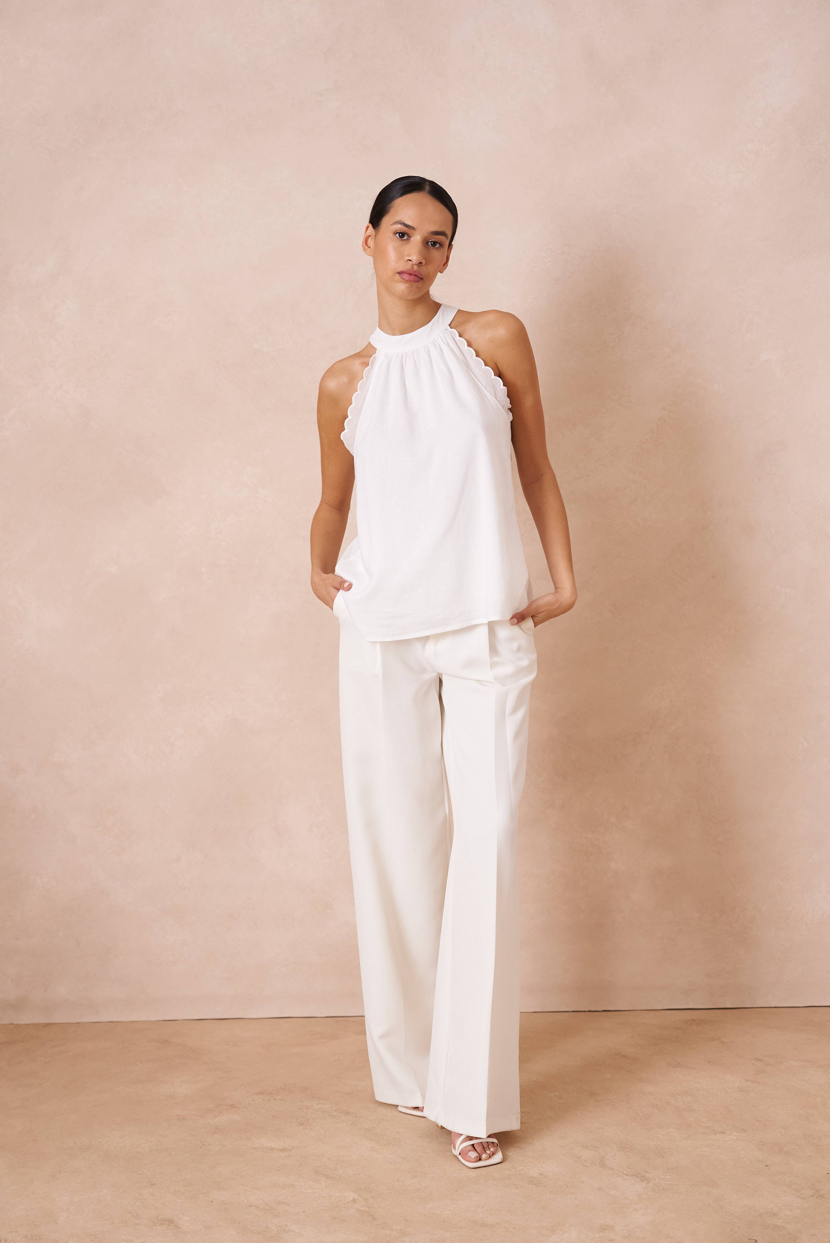 Attentif Paris - Wholesale Blouse - Women's - Top with bow neckline containing linen39