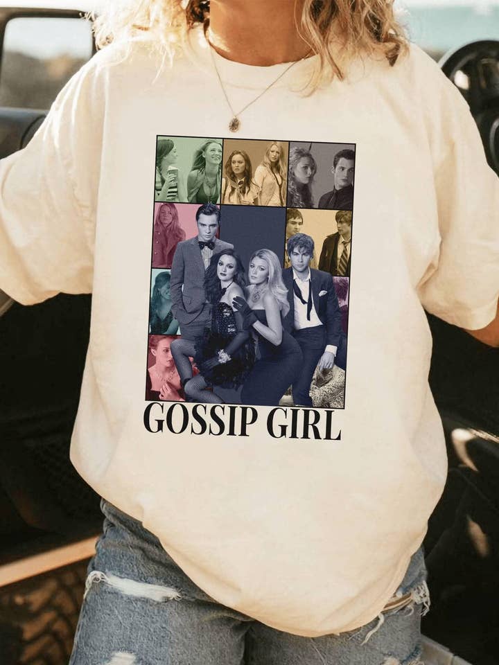 TheKingShirt - Wholesale Graphic Sweatshirt - Women's - Gossip Girl Blair Waldorf Vintage Tour Shirt0
