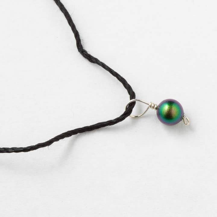 Collier Goutte de Perle Pierre de Naissance pour la vente par Clara's Pearl