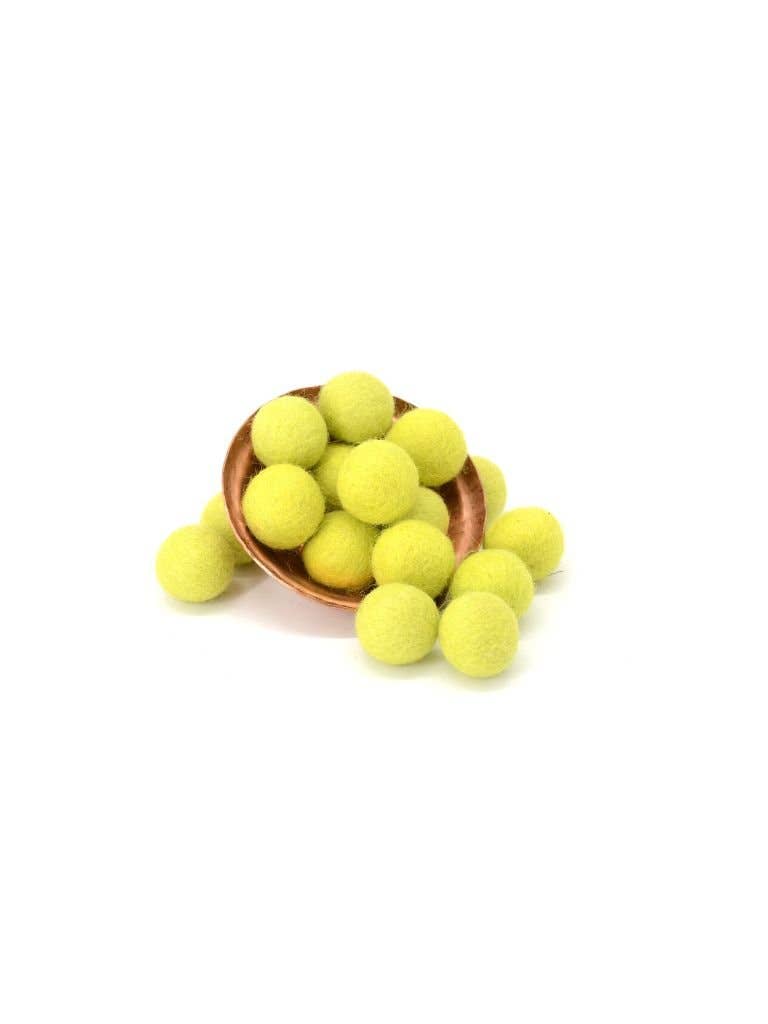 Woollyfelt – wholesale Decorative tabletop object – Lime Green Pom Pom Balls | 2 CM0