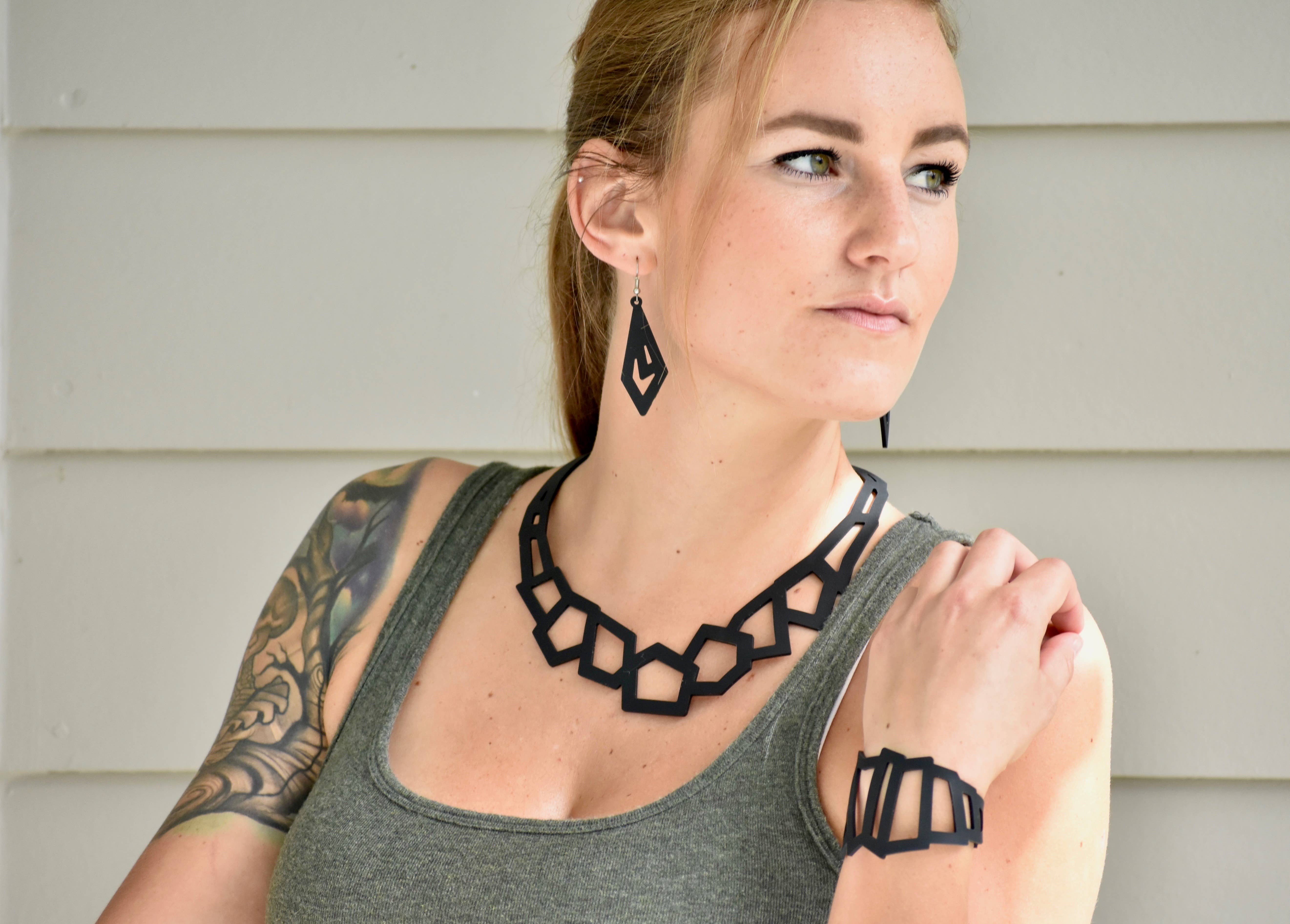 APARA Jewelry – wholesale Hängande örhängen – Trendiga örhängen6