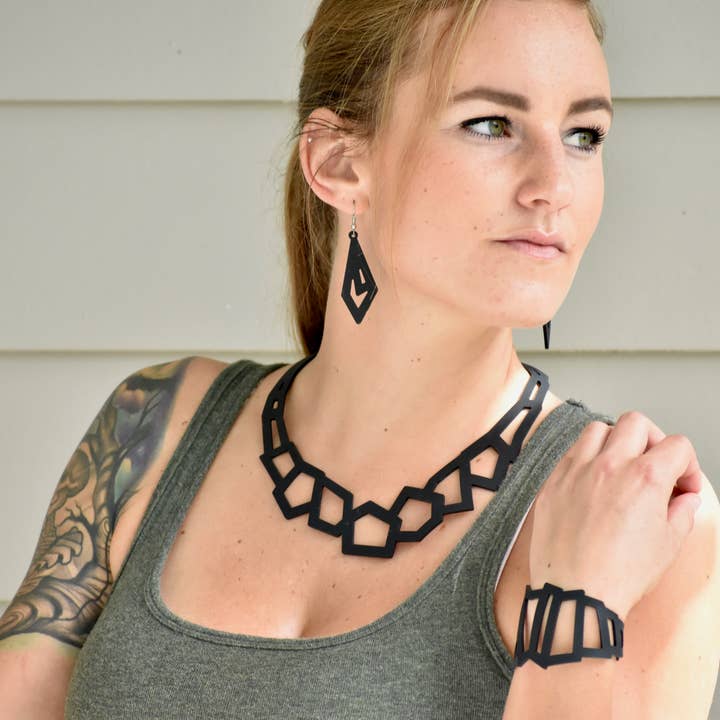 APARA Jewelry - Wholesale Dangle Earrings - Trendy Earrings6