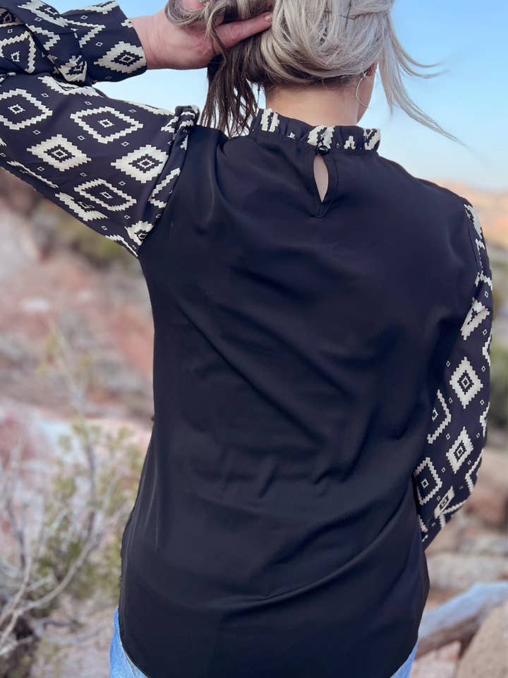 Sterling Kreek - Wholesale Blouse - Women's - Tis The Season Top