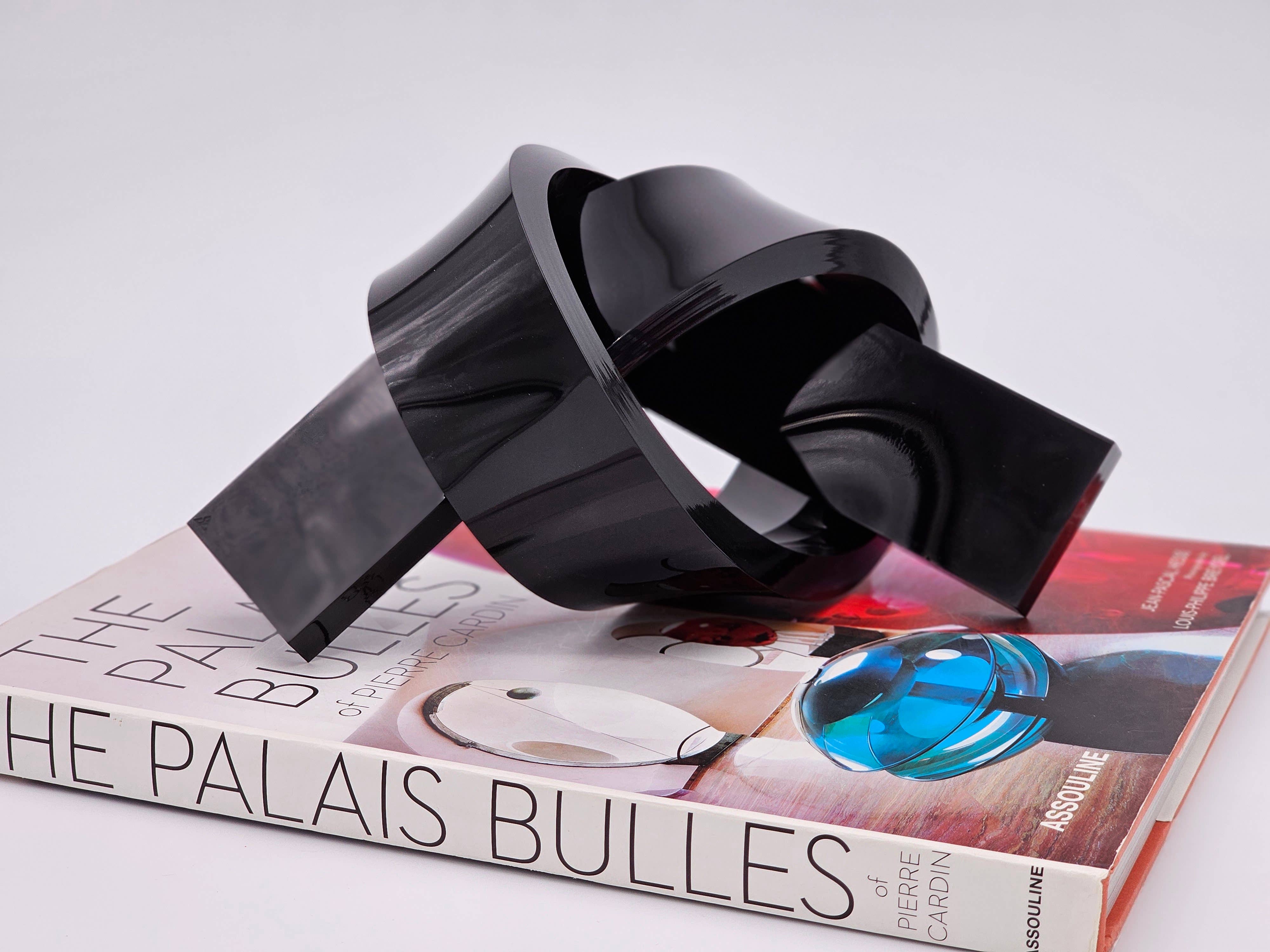 Somar Creations - Wholesale Decorative Tabletop Object - Acrylic Large Love Knot 9