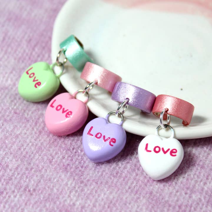 Orecchini a forma di cuore Conversation per la vendita all'ingrosso da parte di Mariposa Miniatures