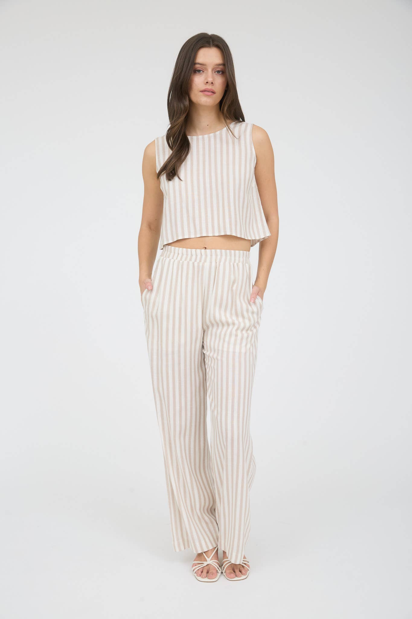 The Workshop Studio - Wholesale Blouse - Women's - STRIPE LINEN BACK TIE DETAIL SLEEVELESS TOP4