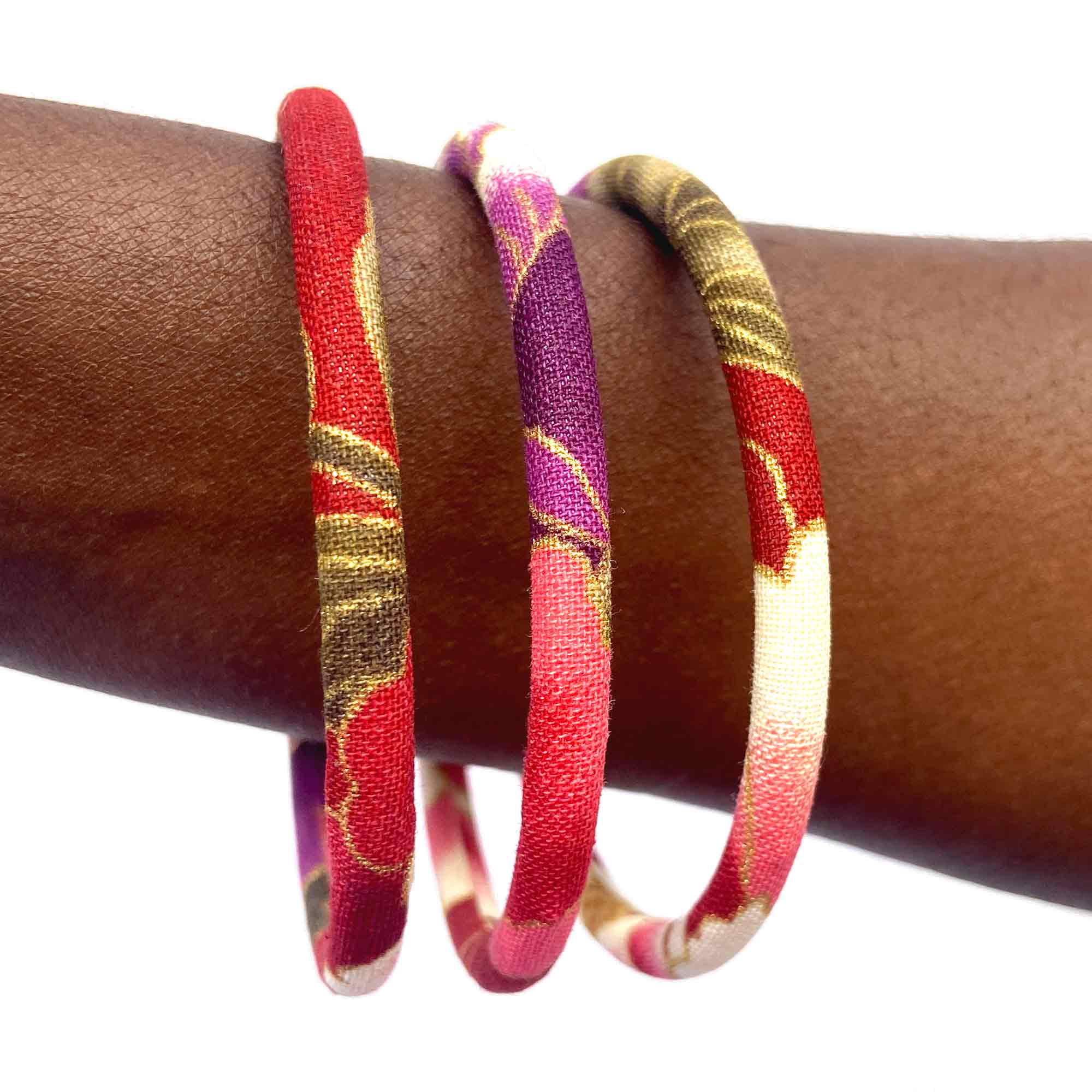 Melokane - Wholesale Bangle Bracelet - Japanese gold bangle bracelet - flowers and cranes on a red background3