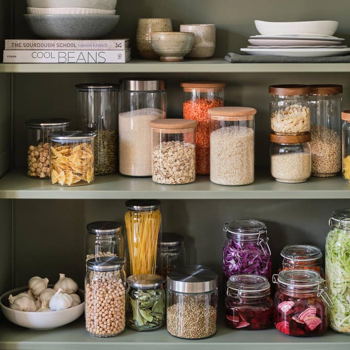 Clair KITCHEN BASICS Boîte en verre à clipser 750 ml/25 oz en vente sur Faire1