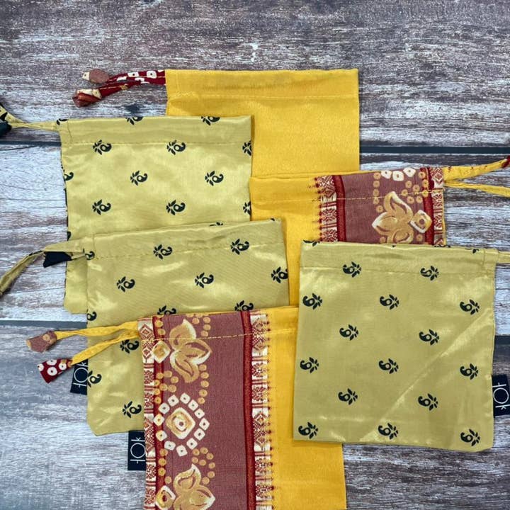 House of Kraft - Wholesale Gift Bag Set/Pack - Gift Pouches | Upcycled Silk Pouch | Pack Silk Gift Pouch42