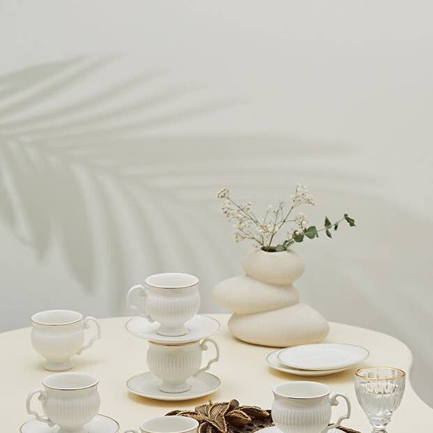 Set da caffè turco premium Karaca Malta - 12 pezzi, capacità 100 ml per la vendita all'ingrosso da parte di Aladdin