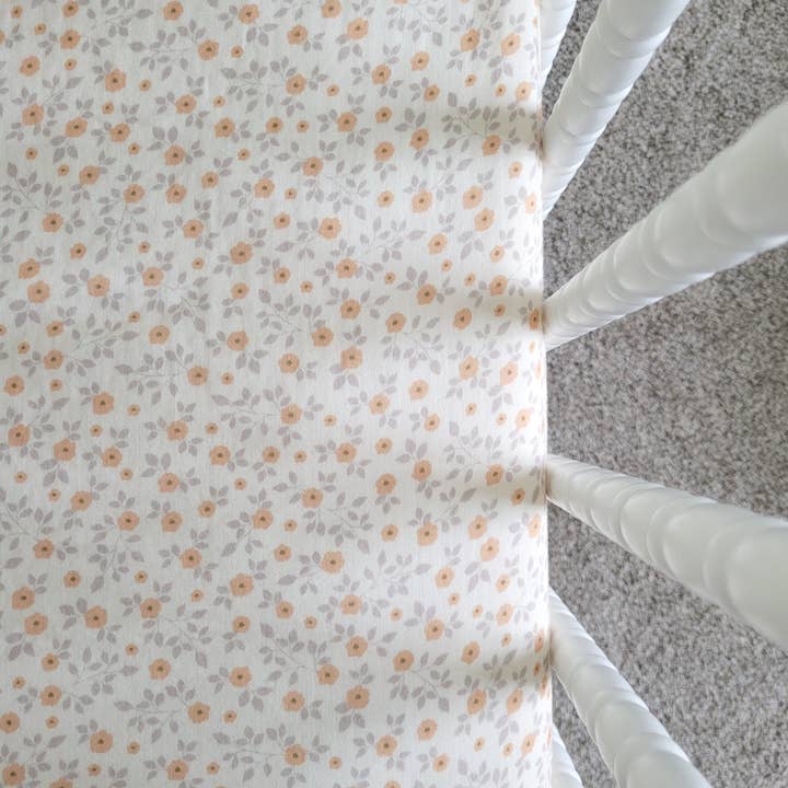 Ellie and Layne - Wholesale Cot/Crib Sheets - Georgia Peach Floral Muslin Crib Sheet