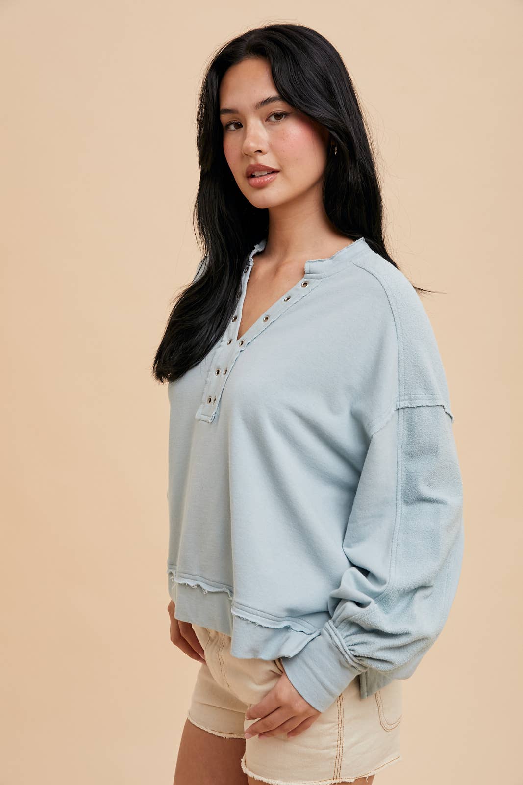 In Loom – Sweatshirt - Mulher por atacado – PULÔVER COM DETALHE DE ILHÓS10