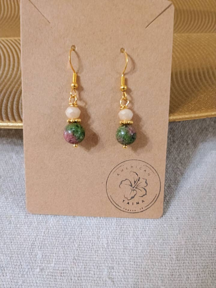 Pendientes de piedra jaspe verde - Colgante en tono dorado para venta al por mayor de American Taina Crafts