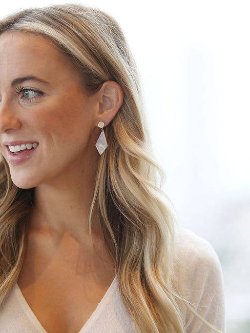 Orecchini in acrilico, gioielli da sposa, stile estivo per la vendita all'ingrosso da parte di TrendingAbove Jewelry