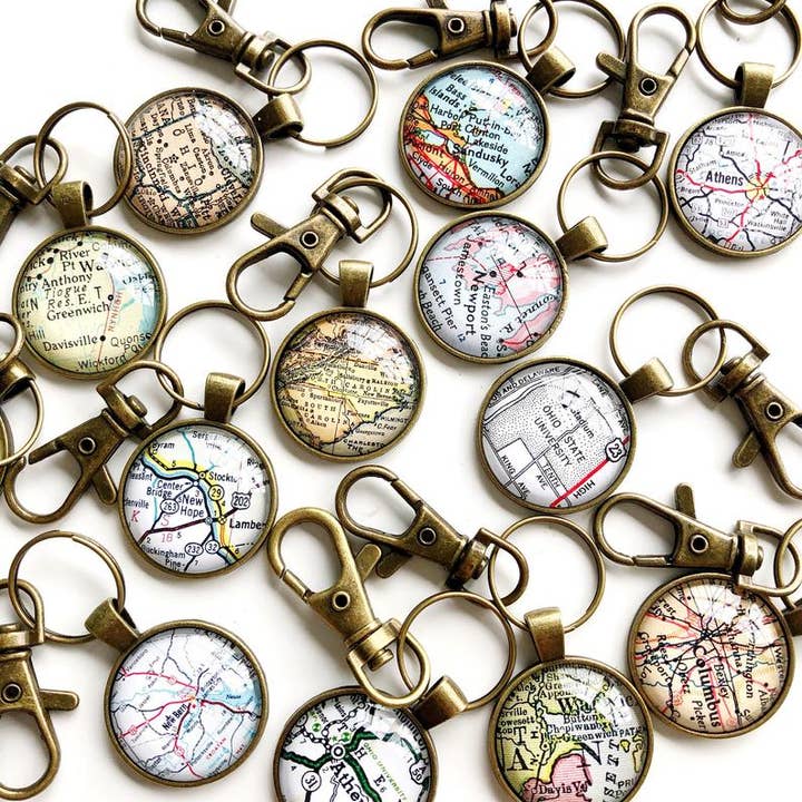 Daisy Mae Designs - Wholesale Keychain - Unisex - Custom Map Keychain Personalized Key Chain Key Fob Bag Charm