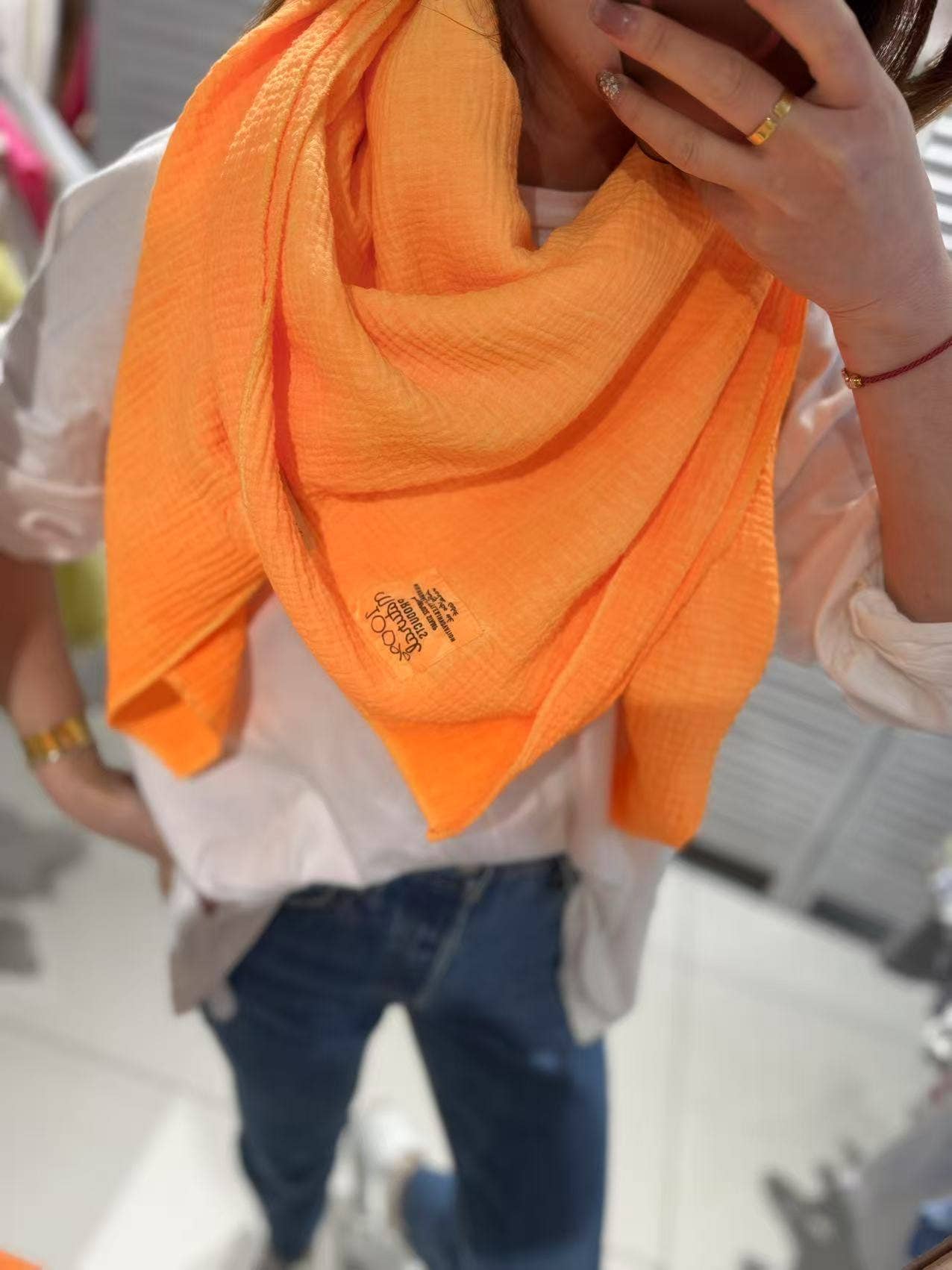 VICTORIA&ISAAC - Wholesale Scarf - Women's - CHECHE0