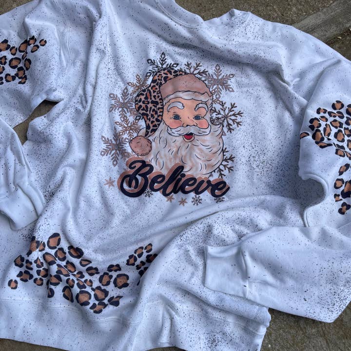 Hartley Co - Wholesale Graphic Sweatshirt - Women's - Santa Believe Cheetah Sweatshirt