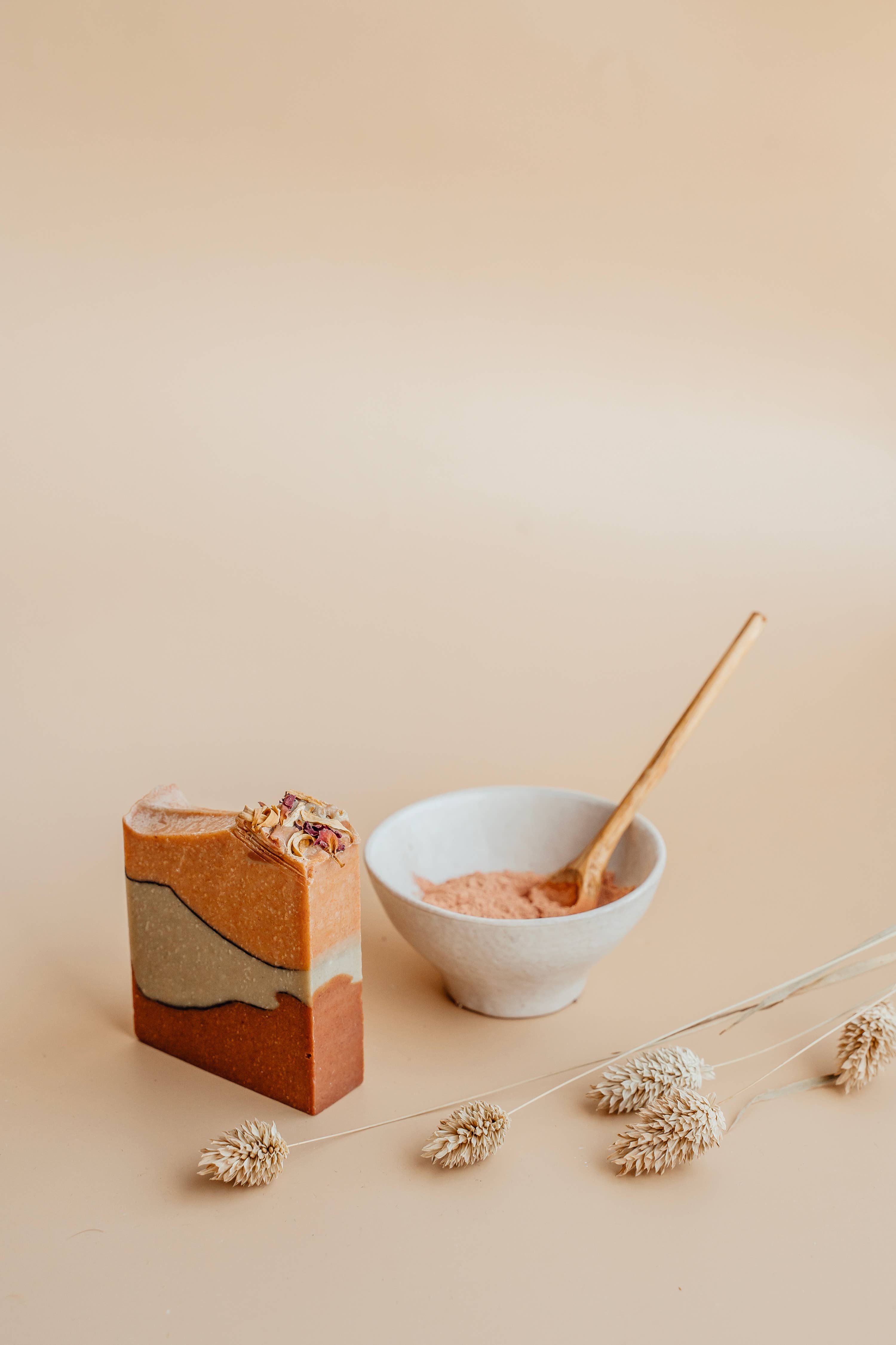 Moreva - Vendita all'ingrosso Saponette - Colors of Nature - Sapone naturale fatto a mano con argille e fragranze di agrumi5