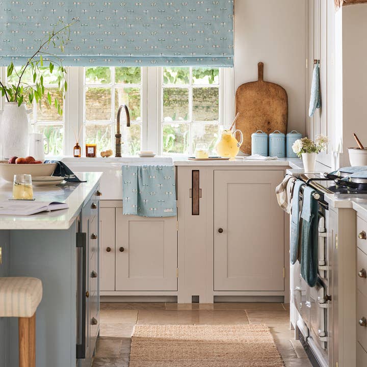 Sophie Allport – wholesale Food storage container – Watercolour Dragonfly Storage Tins (Set of 3)4