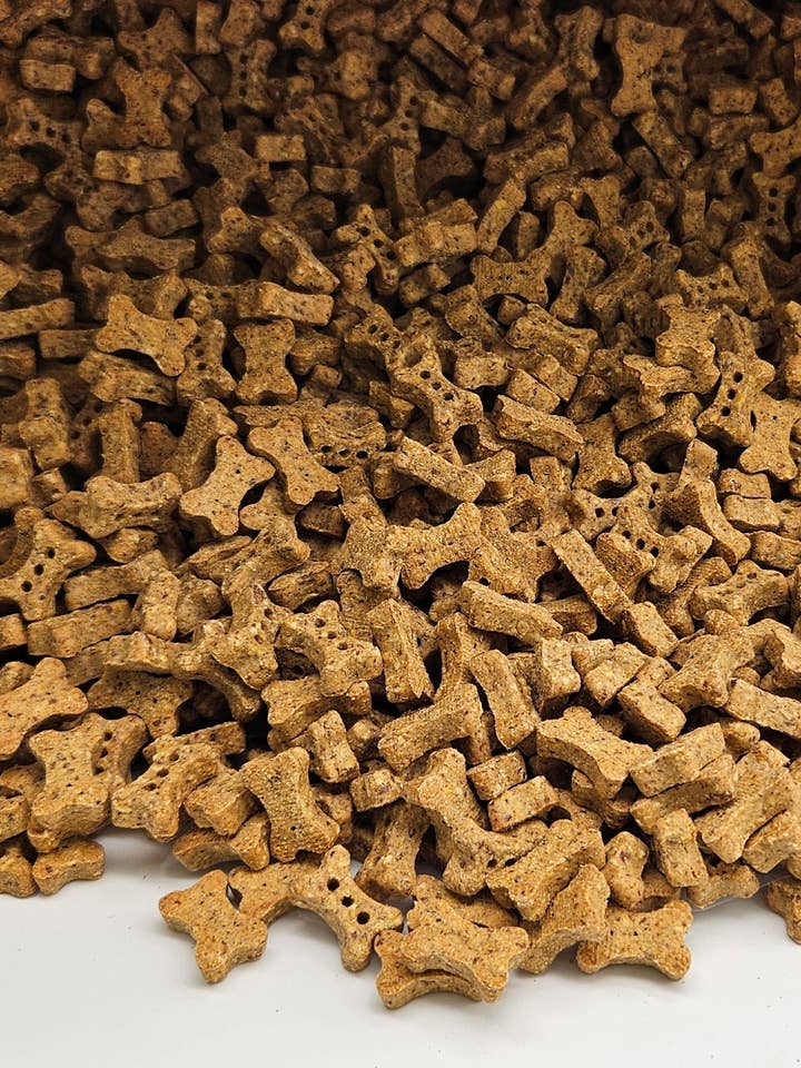 Peanut Butter Blueberry Tiny Bones - 18# Bulk for wholesale by Healthy Dogma