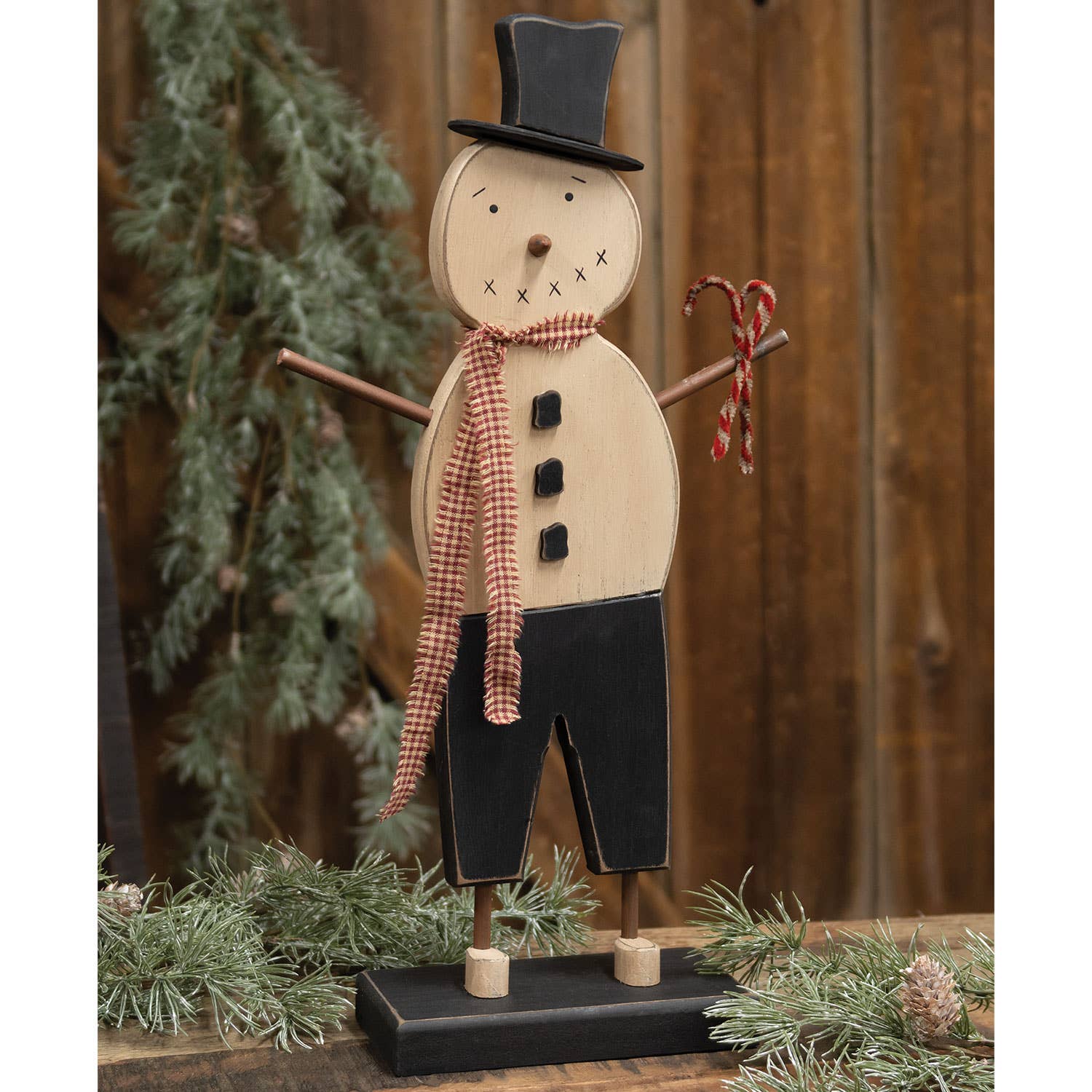 The Hearthside Collection - Vente Décoration de Noël - Grand chapeau haut de forme en bois bonhomme de neige sur base avec cannes à sucre1