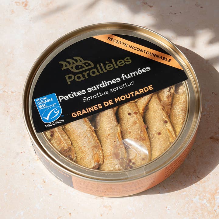 Små rökta MSC-sardiner (sprotter) i rapsolja och senapsfrön för wholesale av Conserves Parallèles