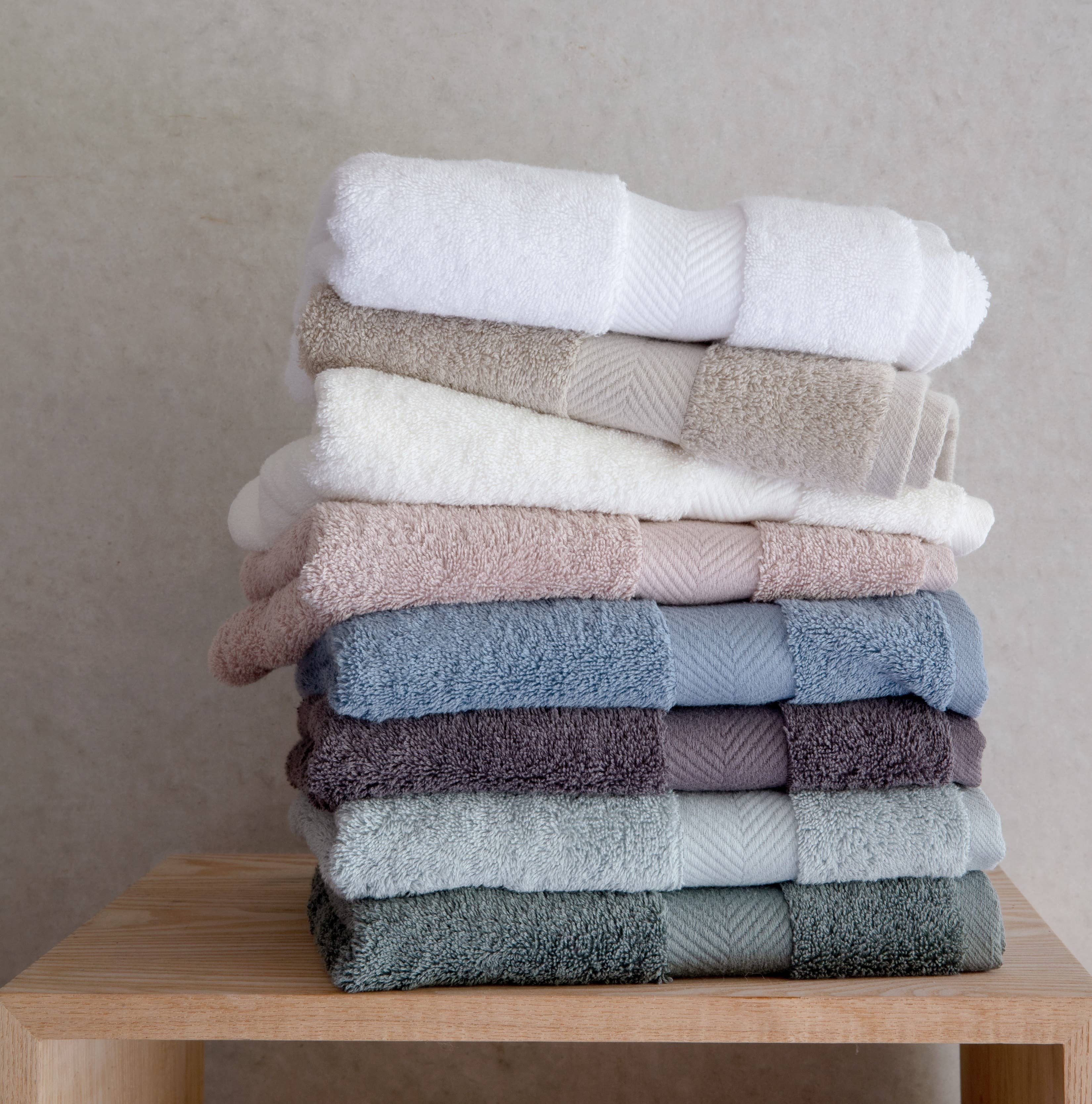 Casilin - Wholesale Bath Towel - Royal Touch LUX beige - 630 gsm - low twist towel2