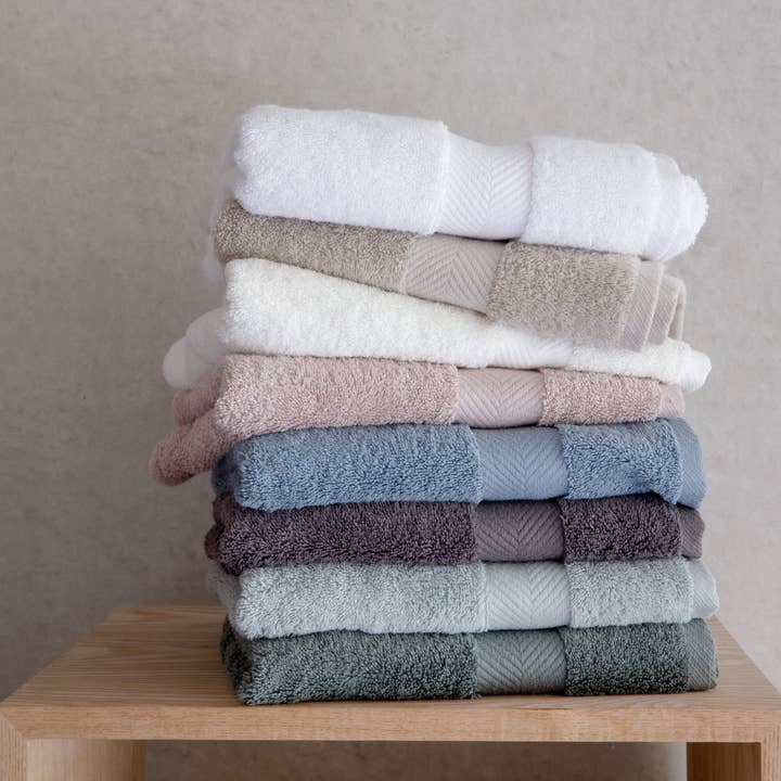 Casilin - Wholesale Bath Towel - Royal Touch LUX beige - 630 gsm - low twist towel2