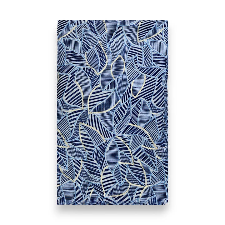 Lili Scarves (US Duty Free) – Engroshandel Tørklæde - Dame – Sommerhalstørklæde med monokromt bladprint8