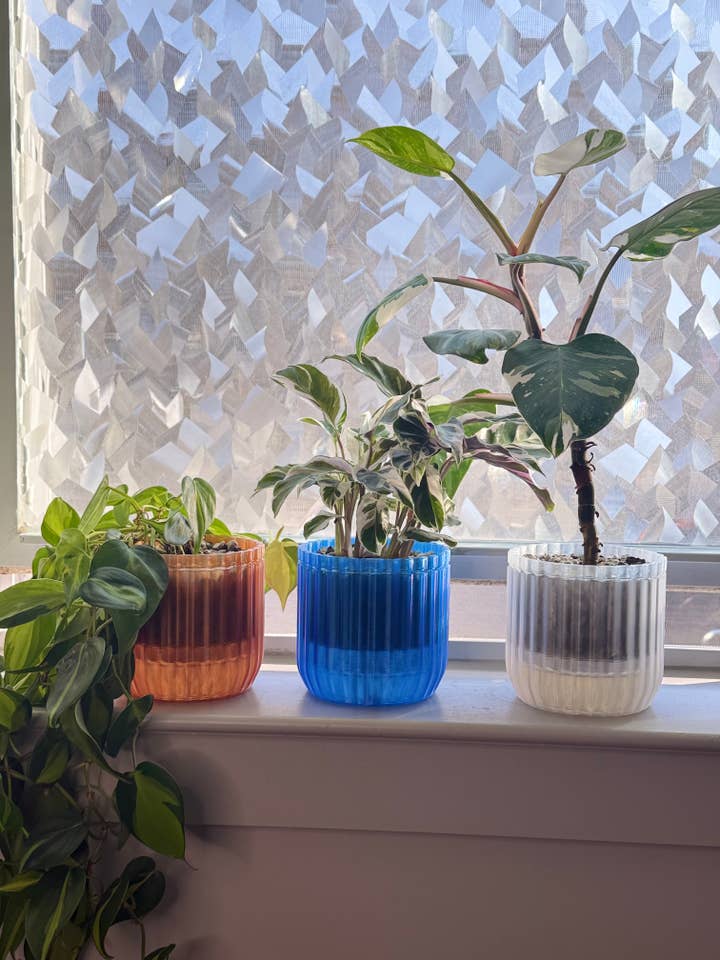 4.5" Monk Classic Self-Watering Planter for wholesale by MONKBOTANICALS