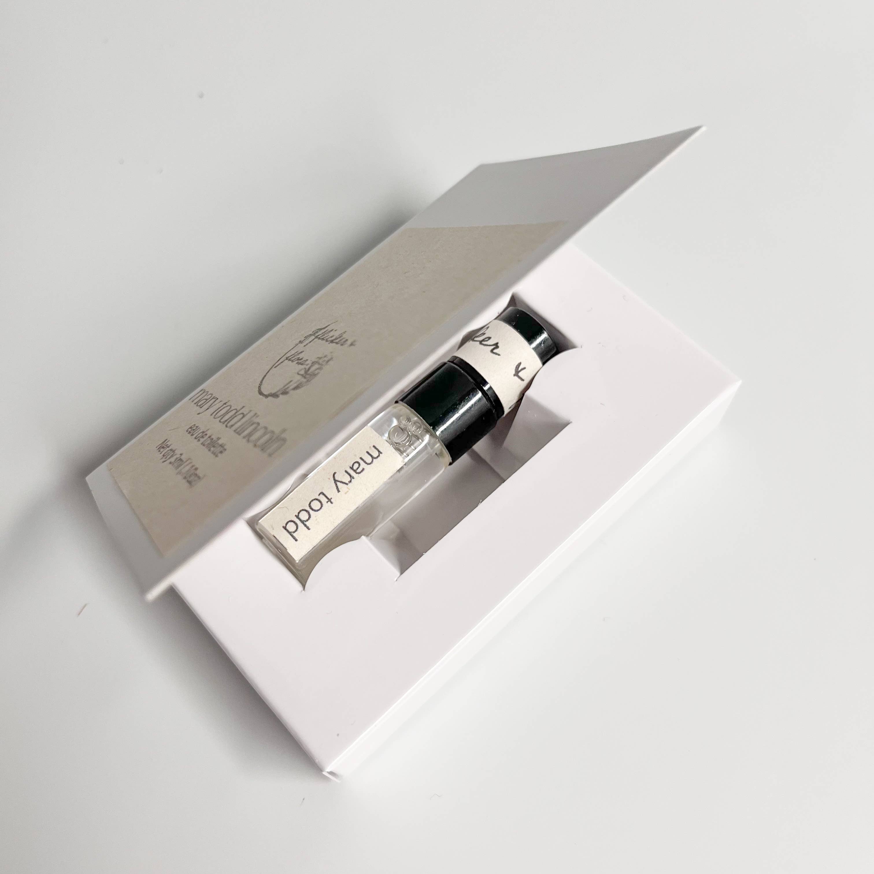 Pretty Simple Things, Co - Wholesale Perfume/Eau de Toilette - Luminaries Perfumes Sample Set7