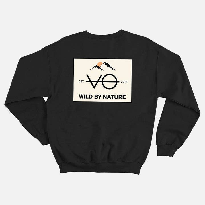 Felpa con Stampa Posteriore "Wild By Nature" (Unisex) per la vendita all'ingrosso da parte di VO